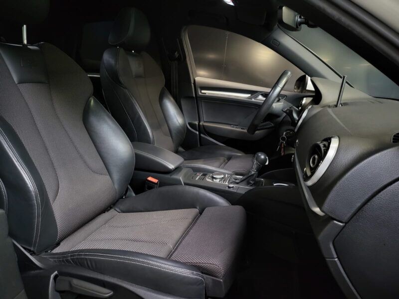 AUDI A3 Berline 2017 2.0 TDI 150cv S LINE S TRONIC TOIT OUVRANT / APPLE CARPLAY