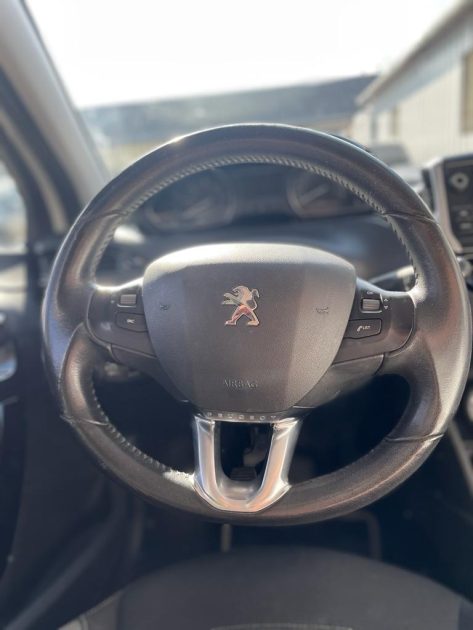PEUGEOT 208 I 2016