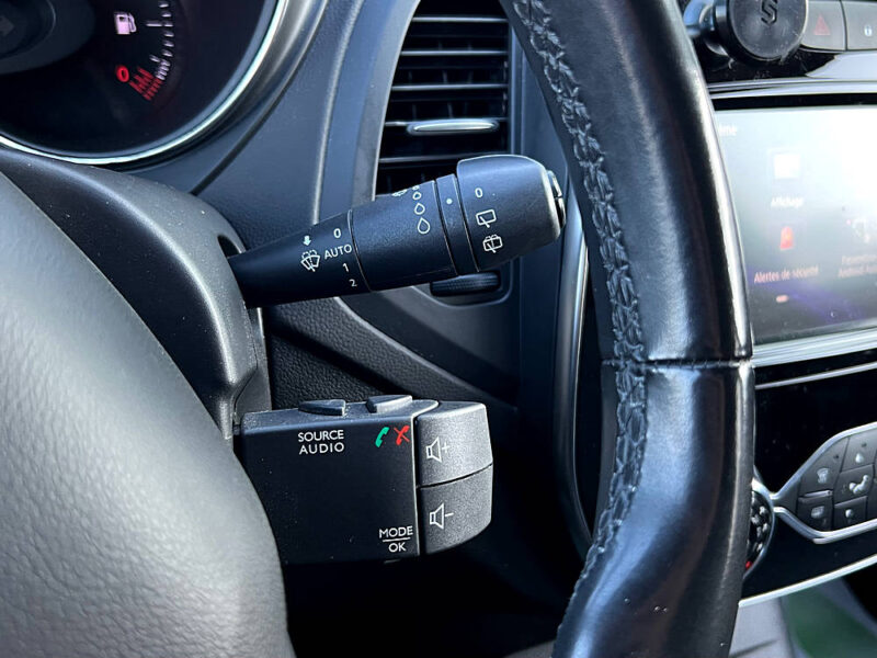 RENAULT CAPTUR PHASE 2 II INTENS 1.5 DCI 90 Cv BOITE AUTO GPS BLUETOOTH ANDROID AUTO - Garantie1an