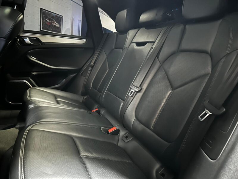 PORSCHE MACAN 3.6 Turbo 400cv , TO , Cuir chauffants / Ventilés , Caméra