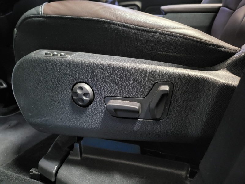 131 cv PACK SHINE / TOIT OUVRANT / CARPLAY / SIEGES MASSANT