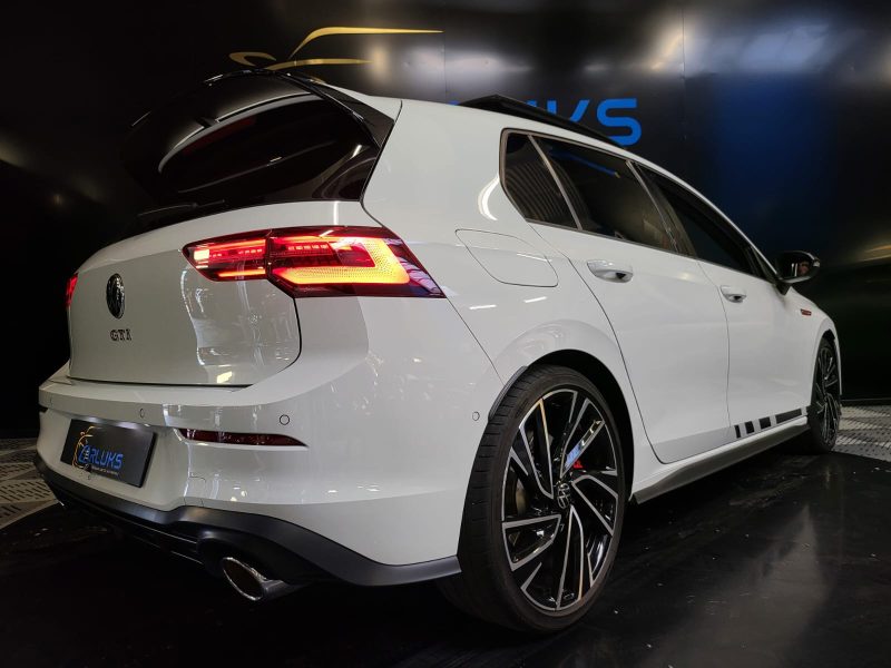 VOLKSWAGEN GOLF VIII GTI CLUBSPORT 300 cv TOIT OUVRANT / H&K / TETE HAUTE / SIEGES ELECT A MEMOIRE 