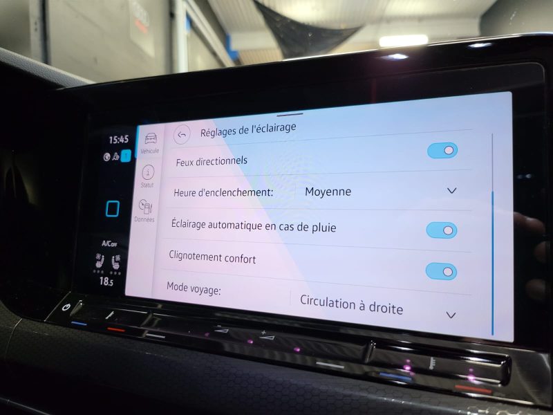 VOLKSWAGEN GOLF VIII GTI CLUBSPORT 300 cv TOIT OUVRANT / H&K / TETE HAUTE / SIEGES ELECT A MEMOIRE 