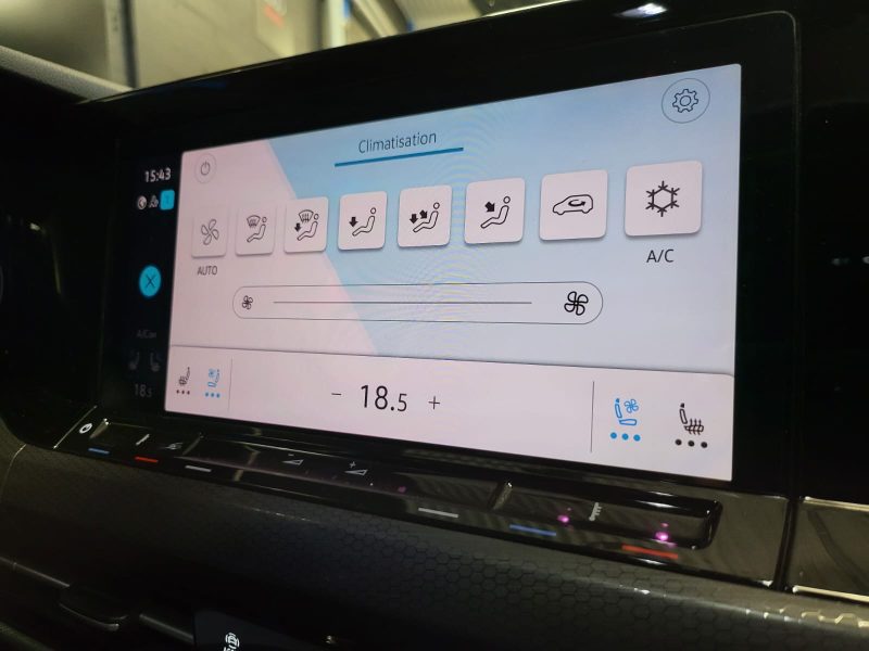 VOLKSWAGEN GOLF VIII GTI CLUBSPORT 300 cv TOIT OUVRANT / H&K / TETE HAUTE / SIEGES ELECT A MEMOIRE 