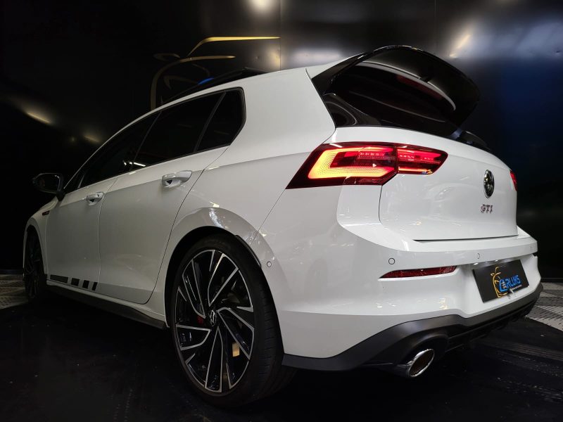 VOLKSWAGEN GOLF VIII GTI CLUBSPORT 300 cv TOIT OUVRANT / H&K / TETE HAUTE / SIEGES ELECT A MEMOIRE 