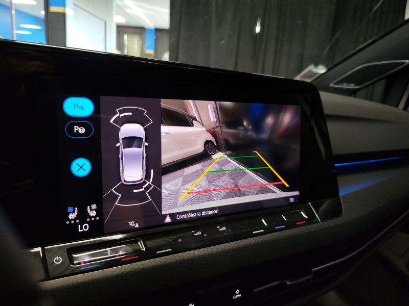 VOLKSWAGEN GOLF VIII GTI CLUBSPORT 300 cv TOIT OUVRANT / H&K / TETE HAUTE / SIEGES ELECT A MEMOIRE 