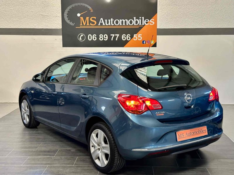 OPEL ASTRA J 2012