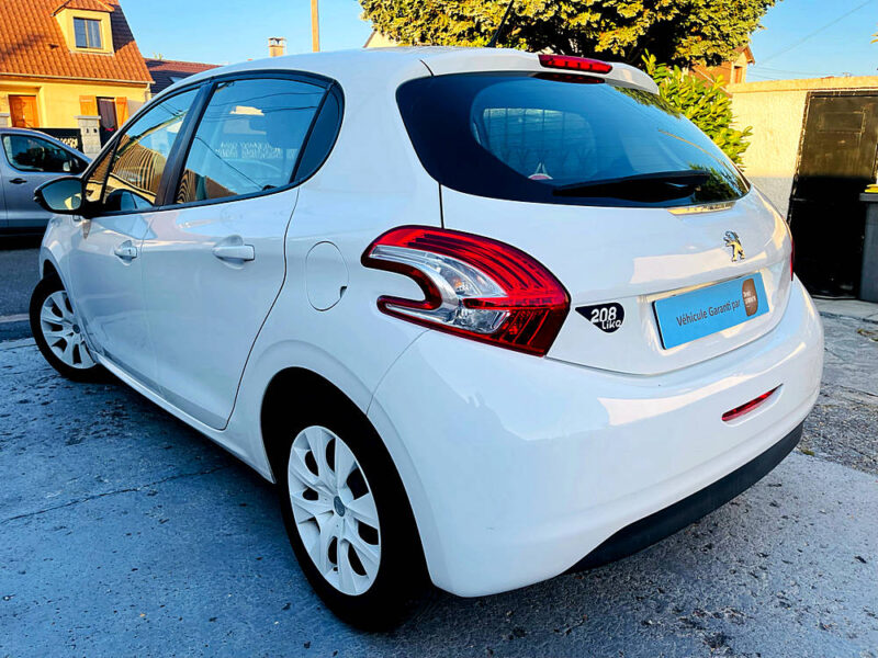 PEUGEOT 208 I 2014