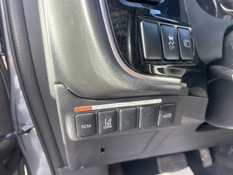 MITSUBISHI OUTLANDER III 2016