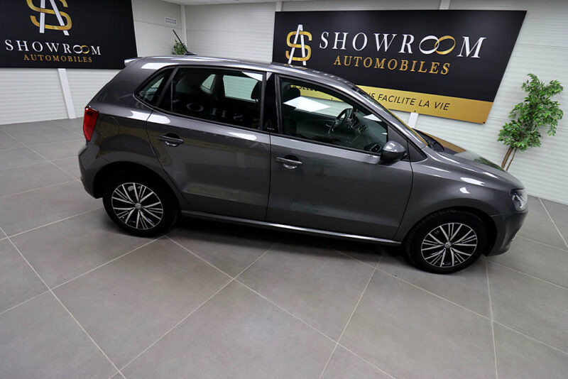 VOLKSWAGEN POLO V 2016