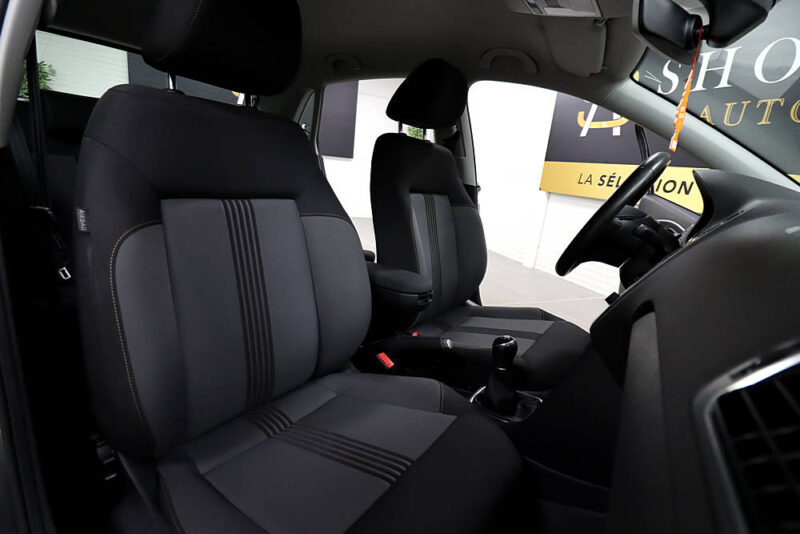 VOLKSWAGEN POLO V 2016