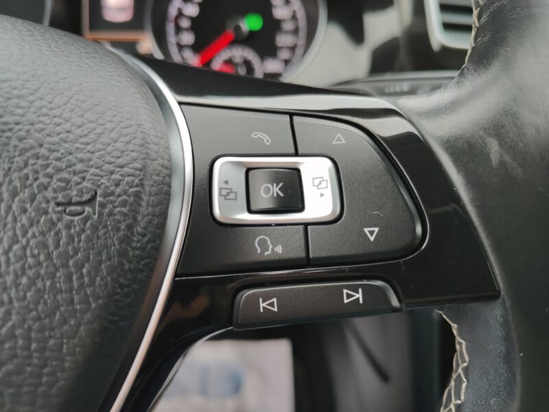 VOLKSWAGEN GOLF VII 2.0 TDI 150cv BVA CUP 