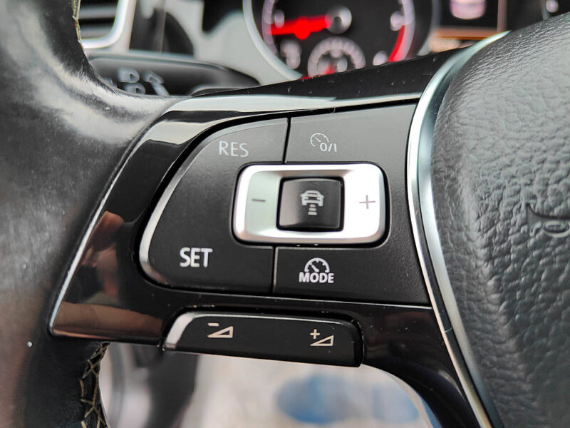 VOLKSWAGEN GOLF VII 2.0 TDI 150cv BVA CUP 