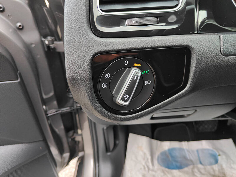 VOLKSWAGEN GOLF VII 2.0 TDI 150cv BVA CUP 