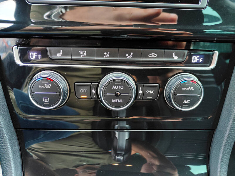 VOLKSWAGEN GOLF VII 2.0 TDI 150cv BVA CUP 