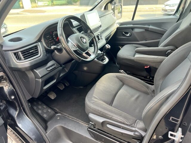 RENAULT TRAFIC III 2,0 DCI 150CH 8 PLACES  2021