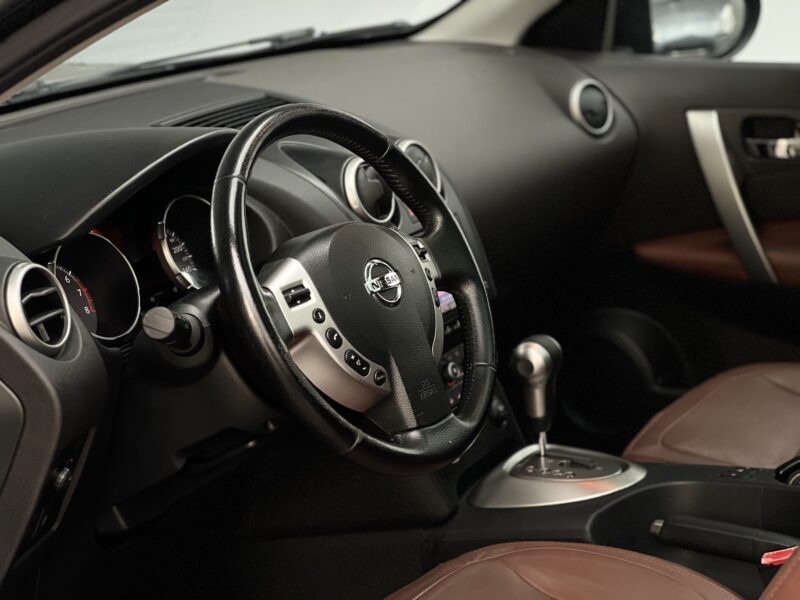 NISSAN QASHQAI XTRONIC CVT 2.0 141 ch