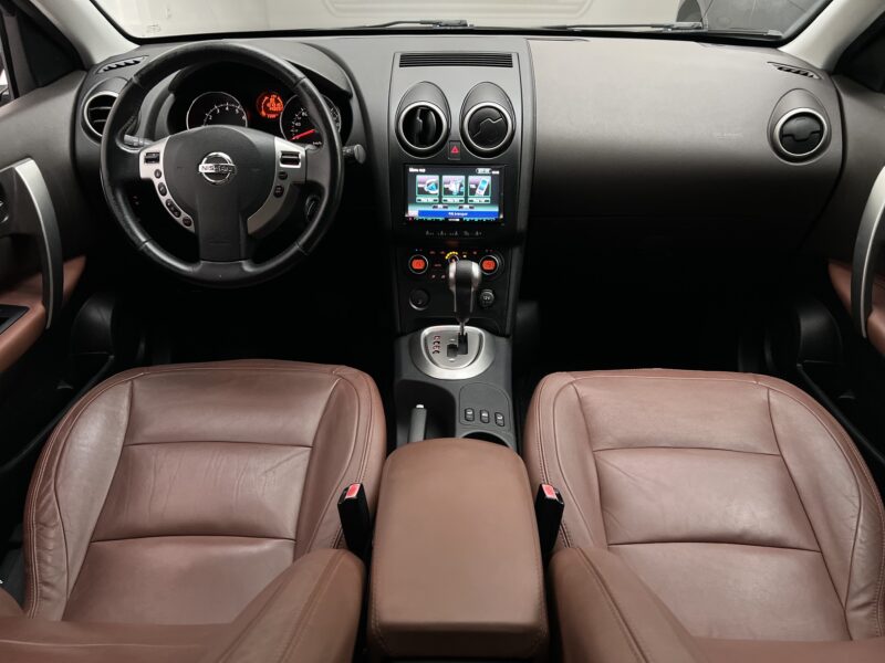 NISSAN QASHQAI XTRONIC CVT 2.0 141 ch