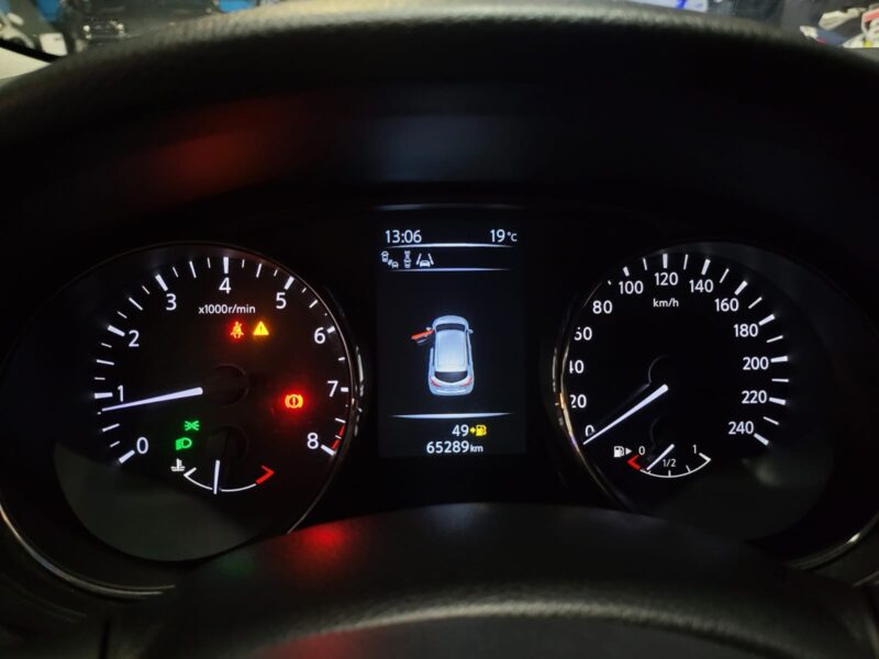 NISSAN PULSAR 1.2 DIG-T 115cv Tekna // SIEGES CHAUFFANTS/CAMERA DE RECUL/RADAR-AR