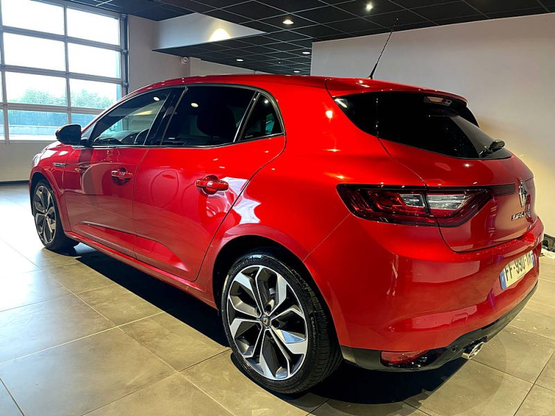 RENAULT MEGANE IV Tce 140 Intens / Jantes 18 / 