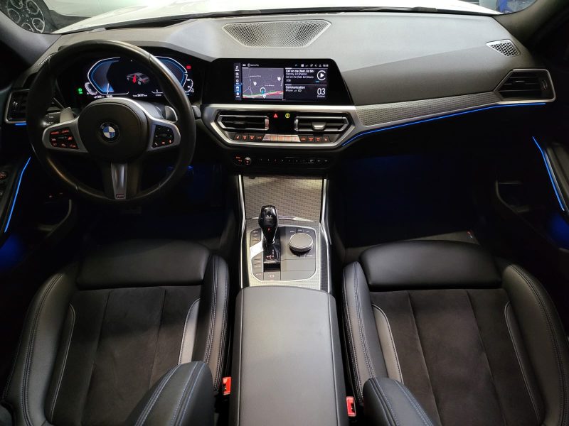 B.M.W. SERIE 3 330 e Plug-in-Hybrid PACK M SPORT 292cv /SHADOW LINE / TOIT OUVRANT / CARPLAY