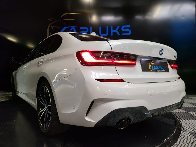 B.M.W. SERIE 3 330 e Plug-in-Hybrid PACK M SPORT 292cv /SHADOW LINE / TOIT OUVRANT / CARPLAY