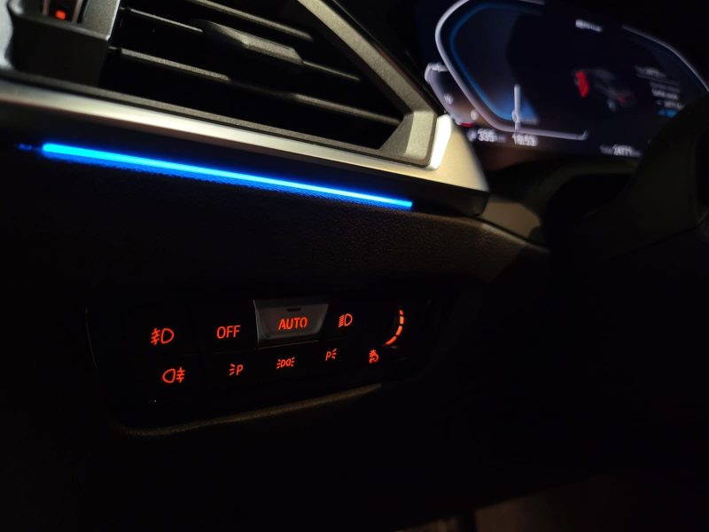 B.M.W. SERIE 3 330 e Plug-in-Hybrid PACK M SPORT 292cv /SHADOW LINE / TOIT OUVRANT / CARPLAY