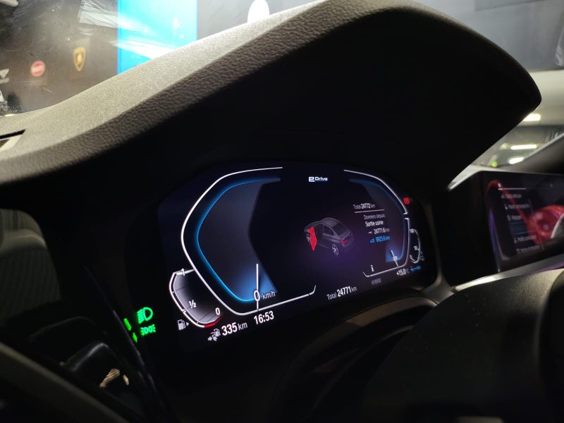 B.M.W. SERIE 3 330 e Plug-in-Hybrid PACK M SPORT 292cv /SHADOW LINE / TOIT OUVRANT / CARPLAY