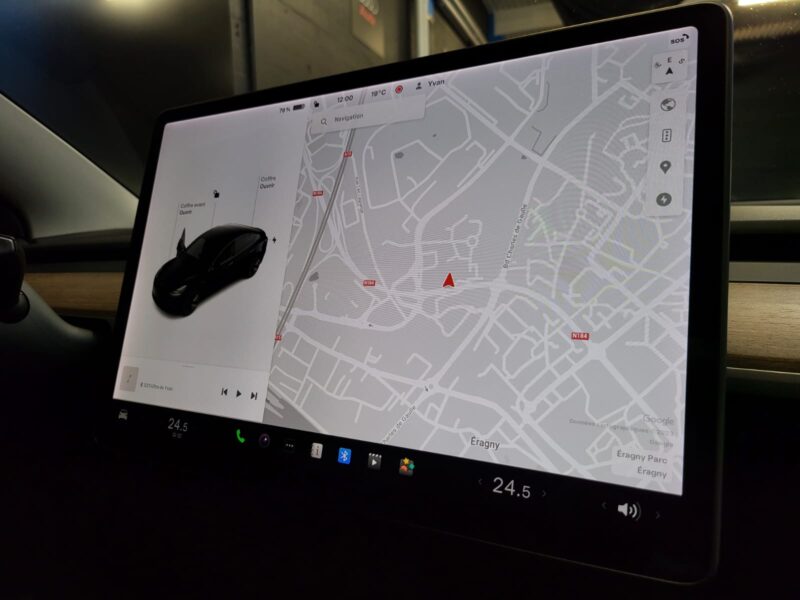 TESLA MODEL 3 EV STANDARD PLUS 275 cv 1 er MAIN / TOIT / PANO /POMPE A CHALEUR