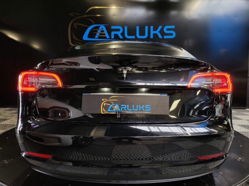 TESLA MODEL 3 EV STANDARD PLUS 275 cv 1 er MAIN / TOIT / PANO /POMPE A CHALEUR