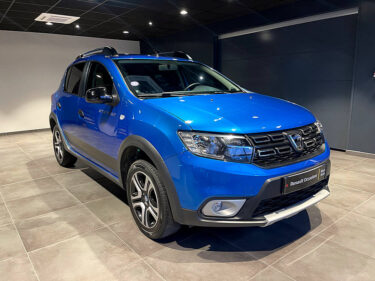 DACIA SANDERO 15 ans ECO-G 100 Attelage / Carnet d'entretien Complet 