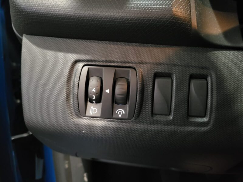 1.5 dCi 75 75cv / Société (2 places) / Bluetooth / Suivie compet d'entretiens / Garantie