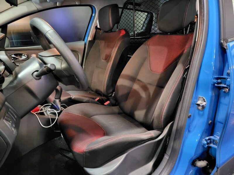 1.5 dCi 75 75cv / Société (2 places) / Bluetooth / Suivie compet d'entretiens / Garantie