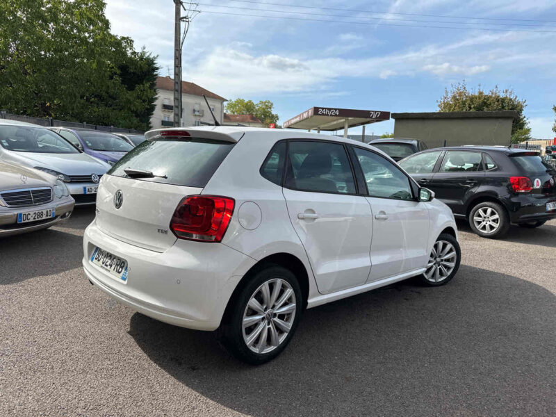 VOLKSWAGEN POLO V 2010