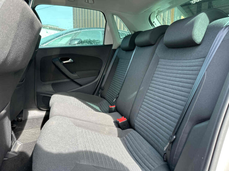 VOLKSWAGEN POLO V 2010