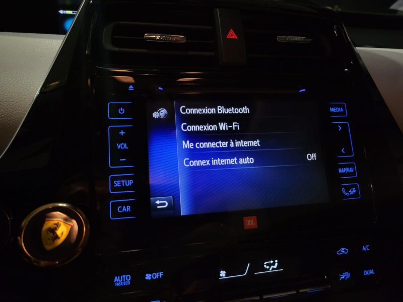 TOYOTA PRIUS IV Hybrid 1.8 VVT-i 122/98cv Lounge CVT // TOIT OUVRANT/SIEGES CHAUFFANTS/CAMERA DE REC