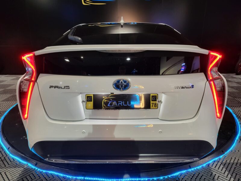 TOYOTA PRIUS IV Hybrid 1.8 VVT-i 122/98cv Lounge CVT // TOIT OUVRANT/SIEGES CHAUFFANTS/CAMERA DE REC