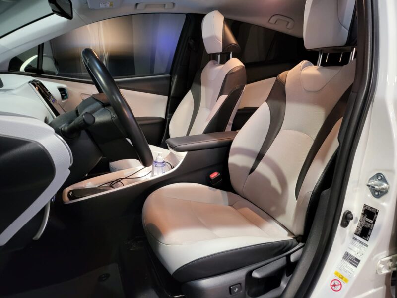 TOYOTA PRIUS IV Hybrid 1.8 VVT-i 122/98cv Lounge CVT // TOIT OUVRANT/SIEGES CHAUFFANTS/CAMERA DE REC