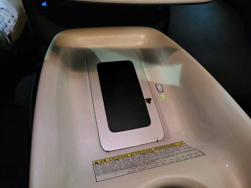 TOYOTA PRIUS IV Hybrid 1.8 VVT-i 122/98cv Lounge CVT // TOIT OUVRANT/SIEGES CHAUFFANTS/CAMERA DE REC