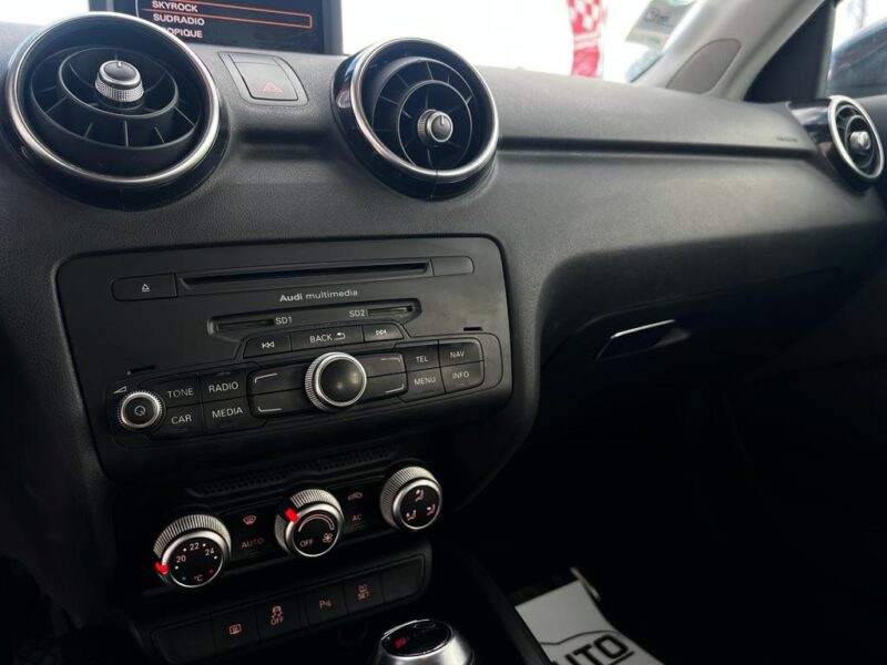 AUDI A1 SPORTBACK 2012