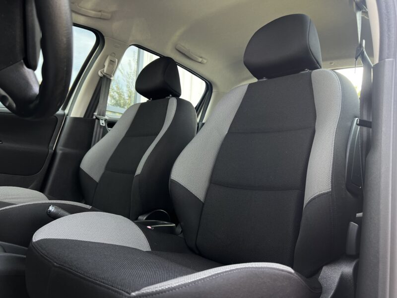 PEUGEOT 207 1.4 HDI 70 Cv 1ERE MAIN / 78 100 Kms 5 PORTES BLUETOOTH CLIMATISATION - Garantie1an