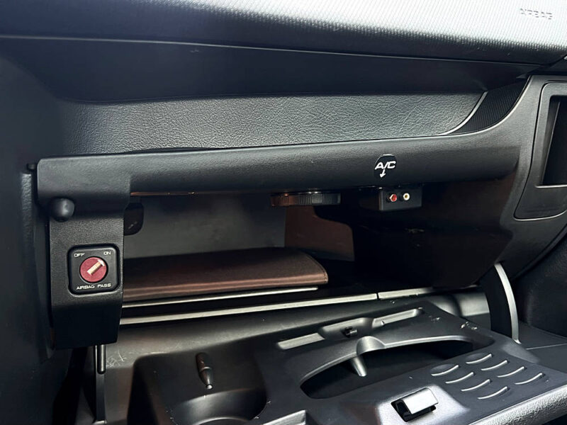 PEUGEOT 207 1.4 HDI 70 Cv 1ERE MAIN / 78 100 Kms 5 PORTES BLUETOOTH CLIMATISATION - Garantie1an