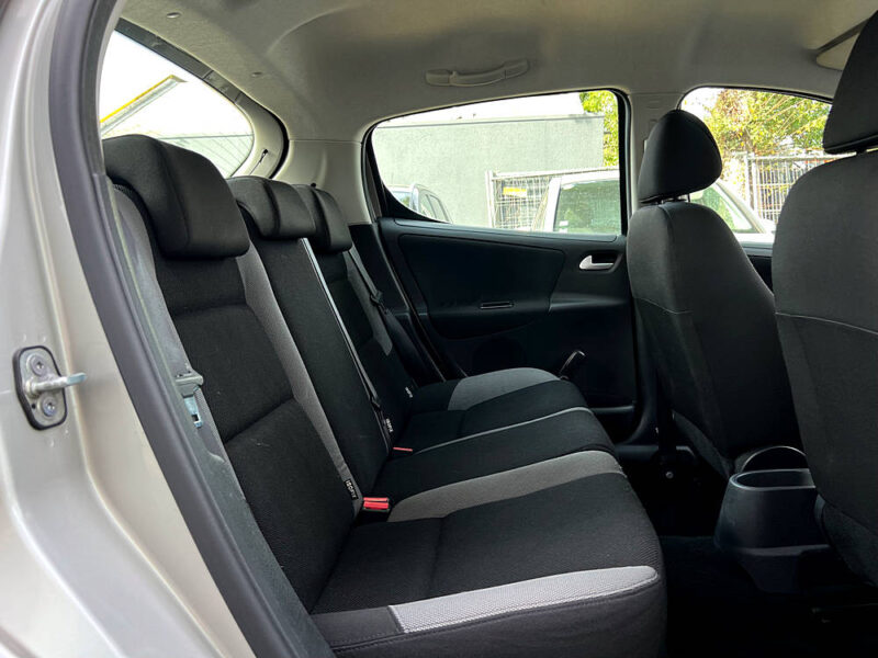 PEUGEOT 207 1.4 HDI 70 Cv 1ERE MAIN / 78 100 Kms 5 PORTES BLUETOOTH CLIMATISATION - Garantie1an