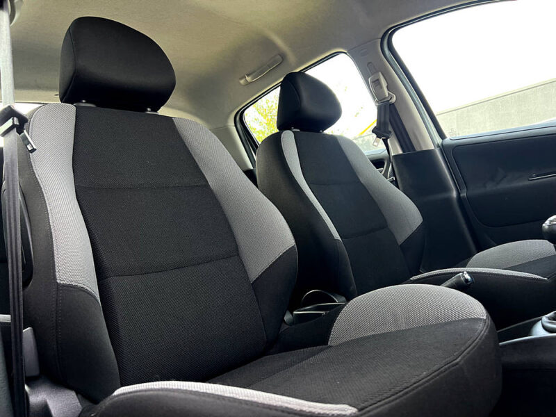 PEUGEOT 207 1.4 HDI 70 Cv 1ERE MAIN / 78 100 Kms 5 PORTES BLUETOOTH CLIMATISATION - Garantie1an