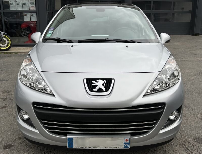PEUGEOT 207 PHASE 2 1.6 VTI 120 Cv BOITE AUTO / 37 600 Kms TOIT PANORAMIQUE 5 PORTES - Garantie1an