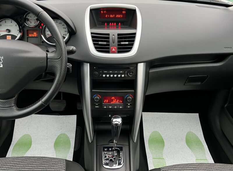 PEUGEOT 207 PHASE 2 1.6 VTI 120 Cv BOITE AUTO / 37 600 Kms TOIT PANORAMIQUE 5 PORTES - Garantie1an