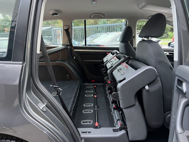 VOLKSWAGEN TOURAN II 1.2 TSI 105 1ERE MAIN / 87 300 Kms GPS CARPLAY CAMERA CRIT AIR 1 - Garantie1an