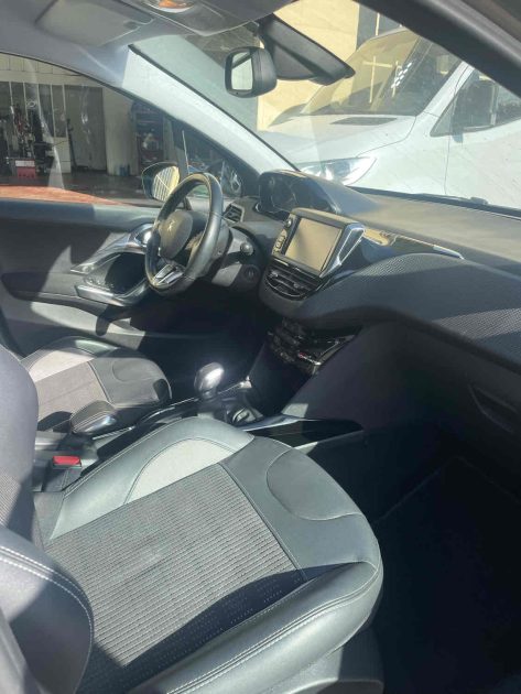 PEUGEOT 2008 2016