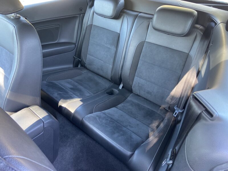 VOLKSWAGEN GOLF VI CABRIOLET 1.6 TDI 105 CARAT