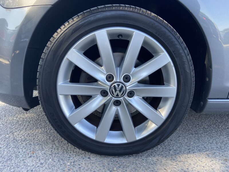 VOLKSWAGEN GOLF VI CABRIOLET 1.6 TDI 105 CARAT